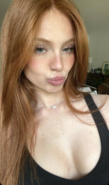 Harley Haisley hot model image