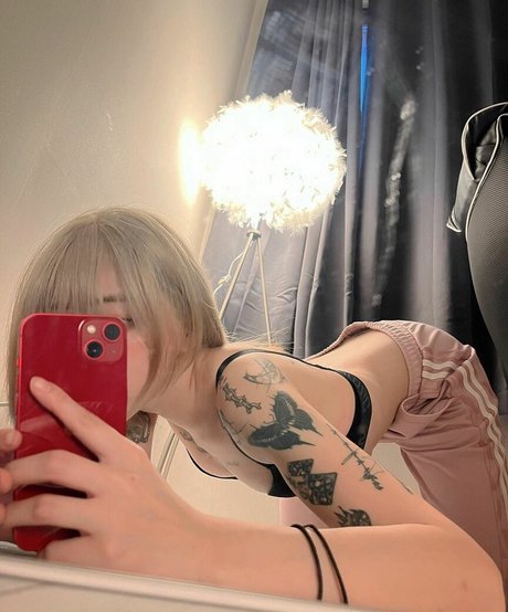 milf mom onlyfans hot porn image