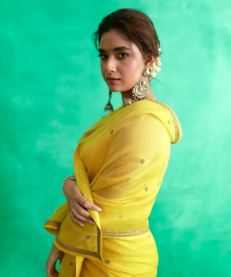 Keerthy Suresh nice actress pictures