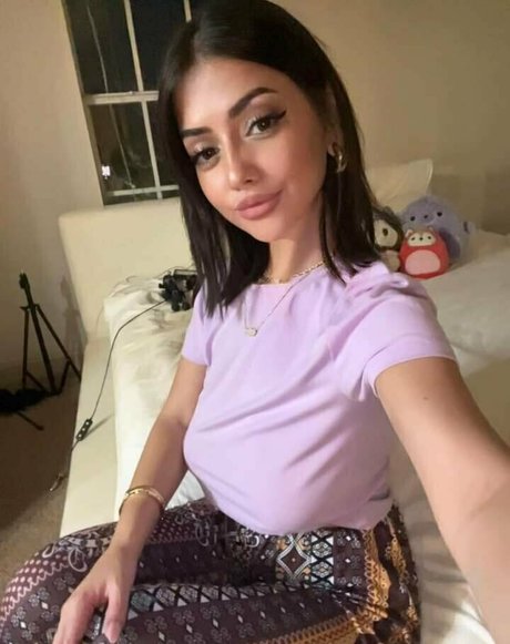 evelyn luxe model top images