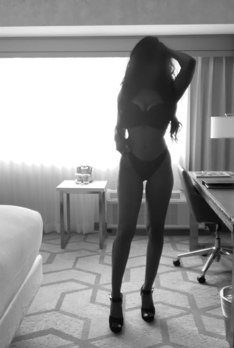 Emma Raine naked pornstar photos