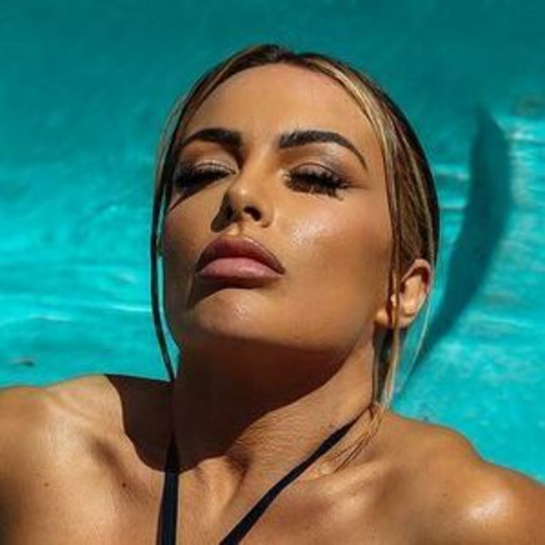 Amanda Saccomanno naked model photo