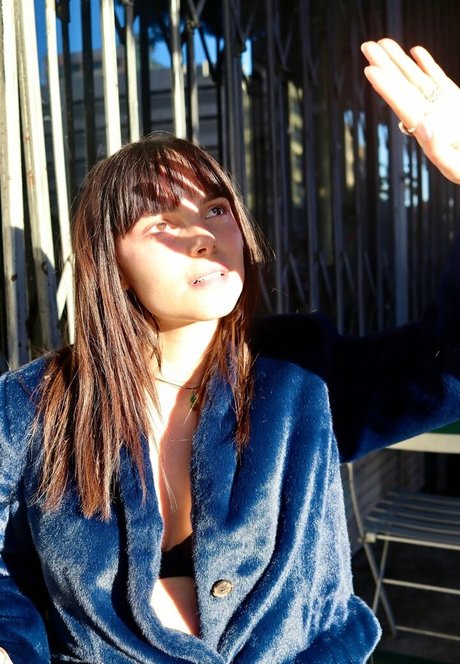 Inde Navarette art model img