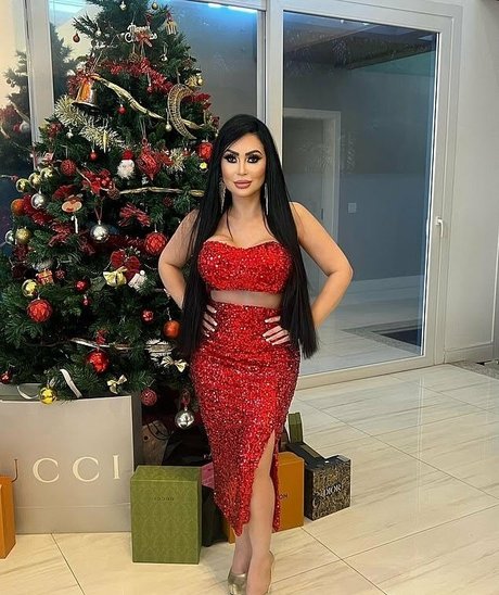 Ana Paulo Oliveira Influencer Milf star art picture