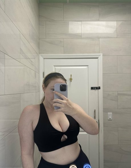 Brecht Apologist free actress gallery