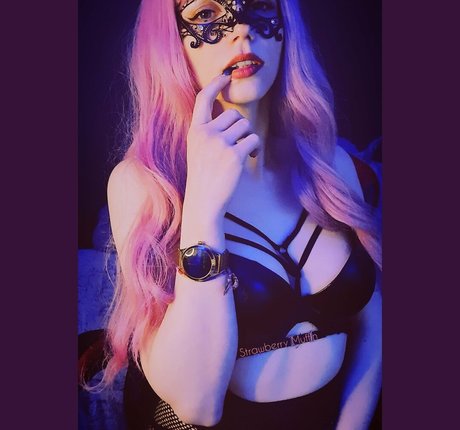 curvy solo onlyfans sex image