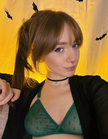 lizzy blaze hot star picture