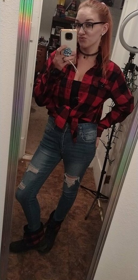 Feline Anchor nude pornstar galleries