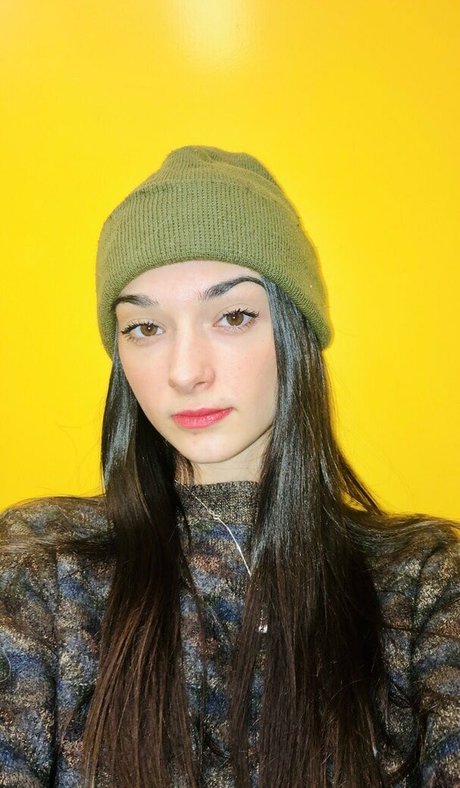 Emma Lilly nice pornstar archive