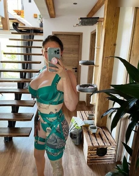 Little Princess Hedi pornstar sexy pictures