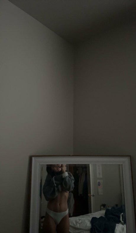 kylienelson hot star photo