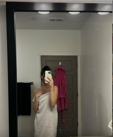 kylienelson high quality model pictures