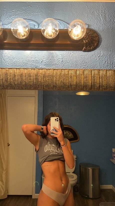 kylienelson naked actress pics