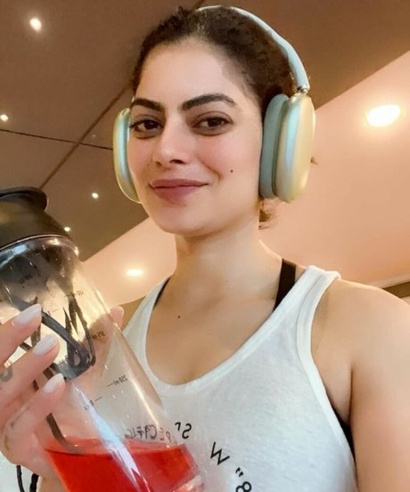 Fiza Choudhary sex model pictures