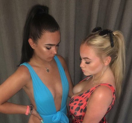 pool fuck onlyfans sexy nudes images