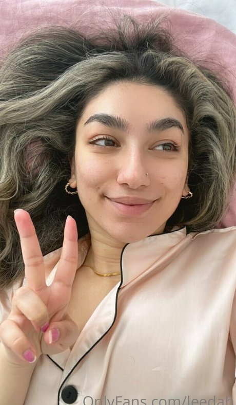 Leedah model free picture