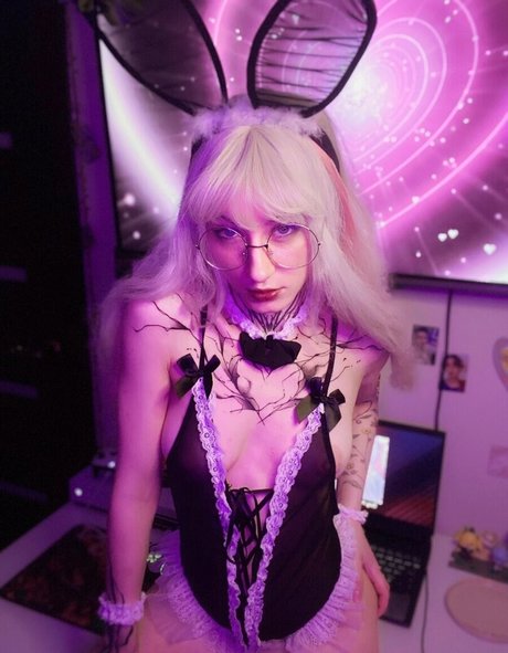 Savrasov Stas model adult pic