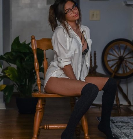 waitress onlyfans porn pic