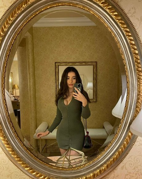 elebertolifree nudes actress archive