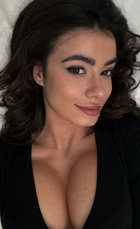 elebertolifree xxx pornstar images