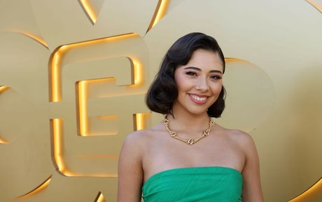 Xochitl Gomez hd star gallery