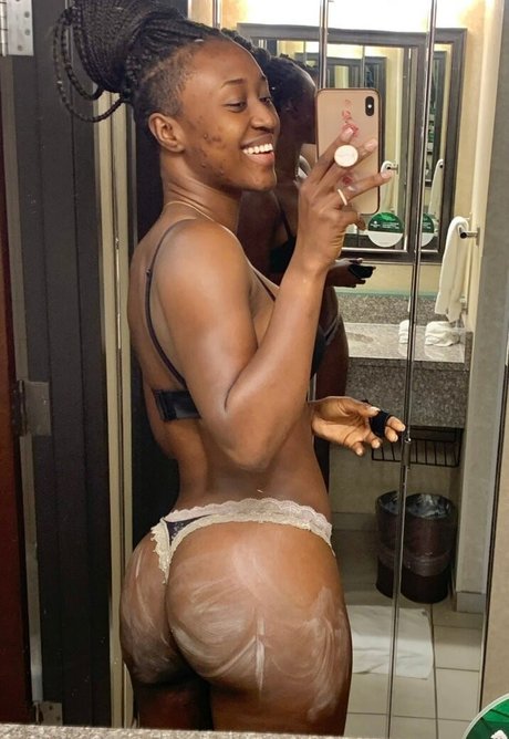 Queen Aminata adult star images