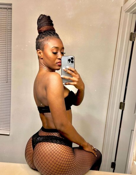 Queen Aminata pornstar adult photo