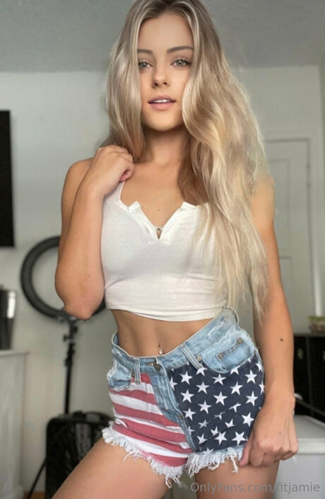 fitjamie model free photos