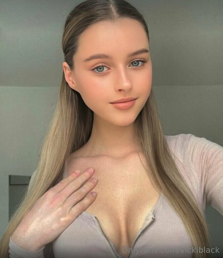 pawg threesome onlyfans nude images