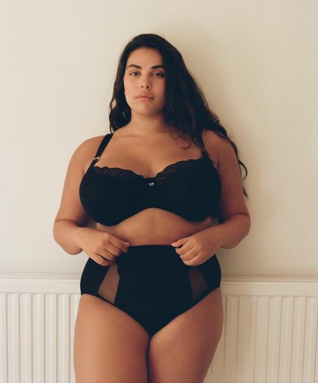 Shay Zanco hot pornstar photos