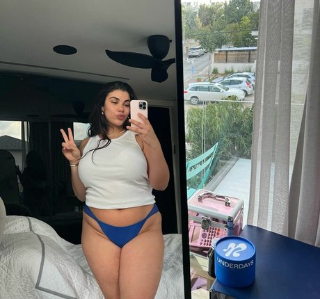 Shay Zanco hot model images