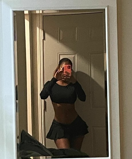 Mistress Matya sexy actress photo