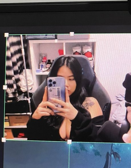 missyboba naked actress images