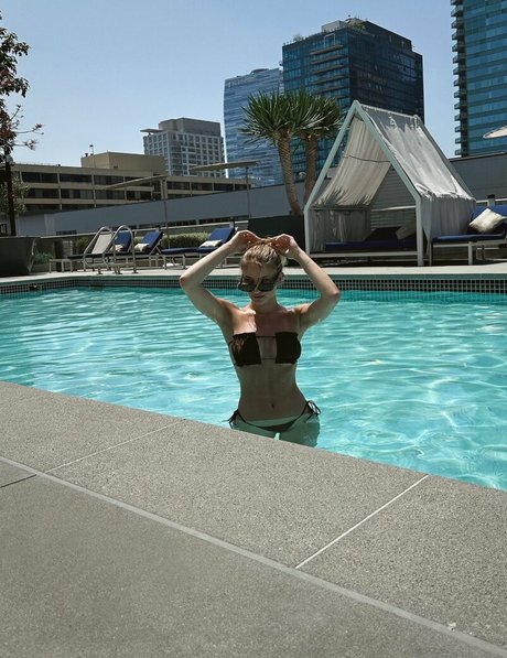 AstaBush model hot archive