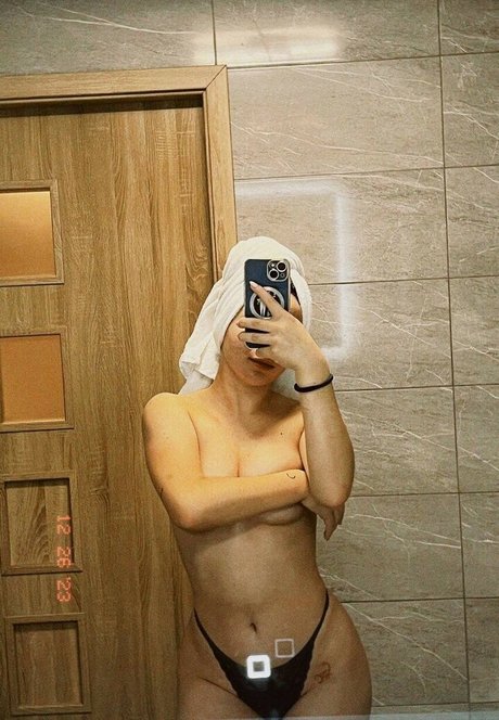 lovemimmi beautiful pornstar gallery