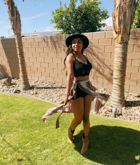 Mica Burton star hot photo