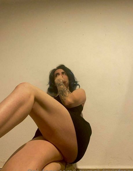 youronlylexie model exclusive photo