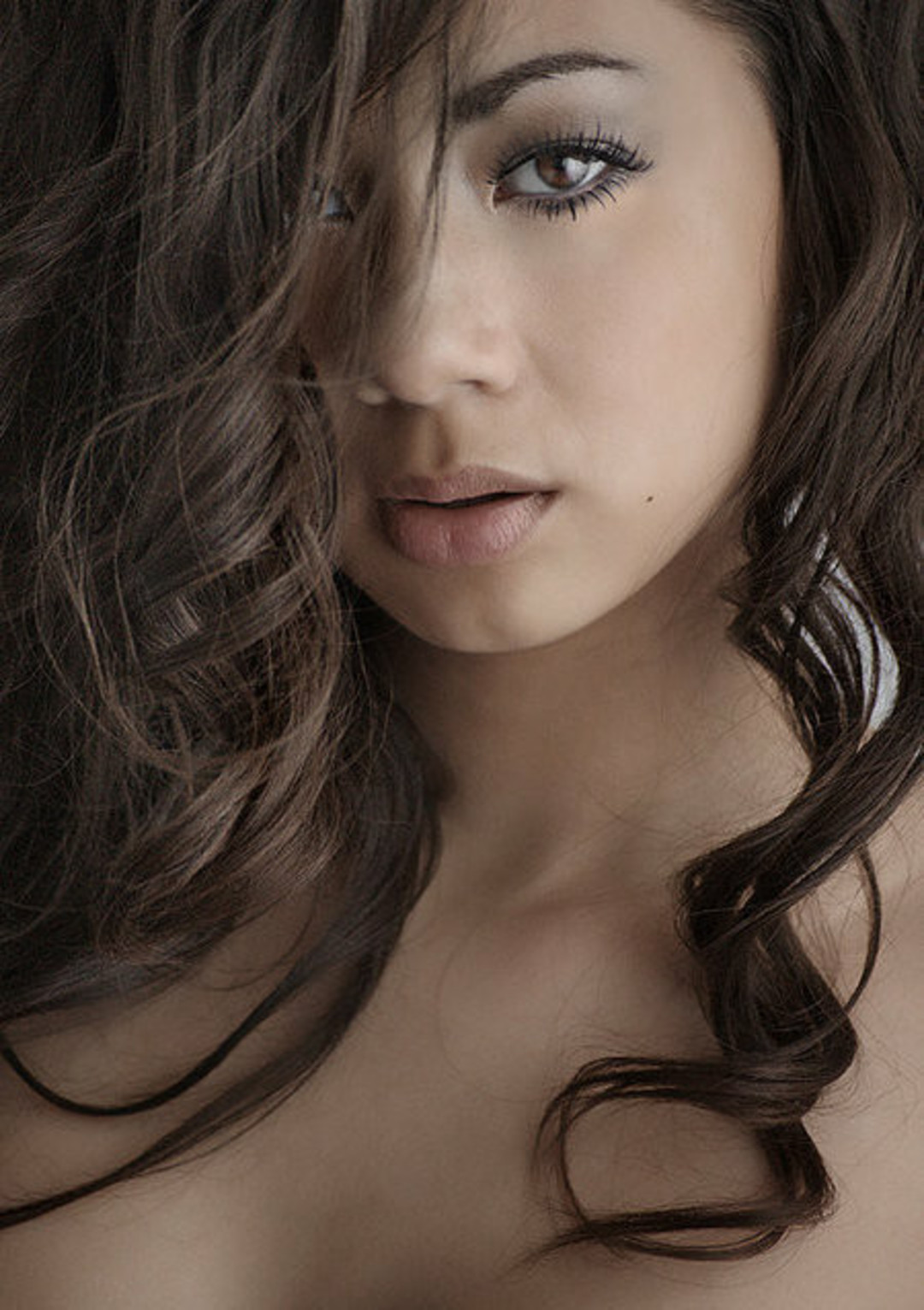 Jennifer Bachdim perfect pornstar picture