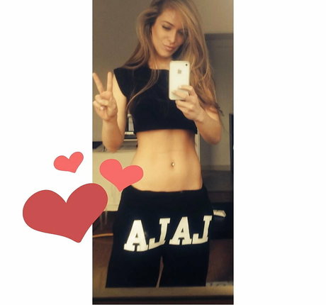 curvy shemale onlyfans exclusive galleries