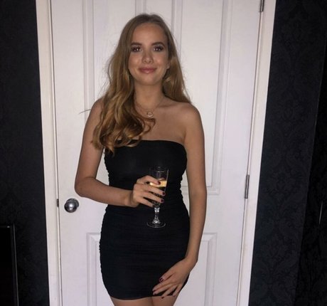 Alicia Ivatt art pornstar photos