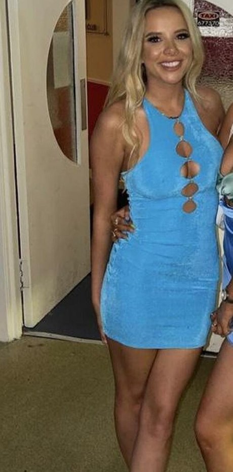 Alicia Ivatt hd star photos