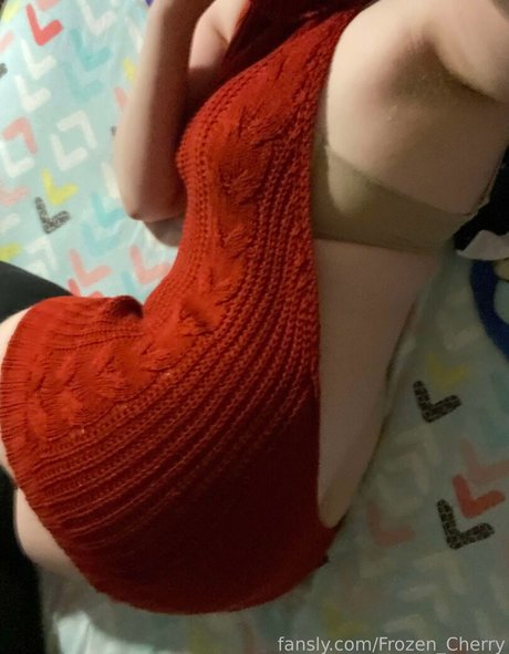 Frozen Cherry pornstar exclusive picture