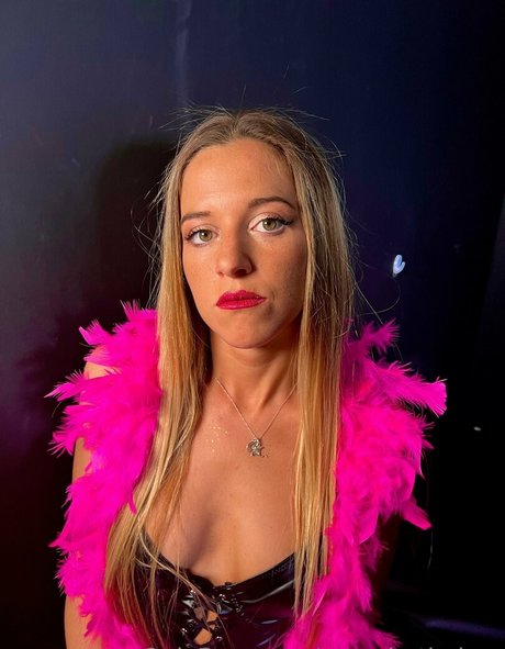 anna hotbabee art actress photo