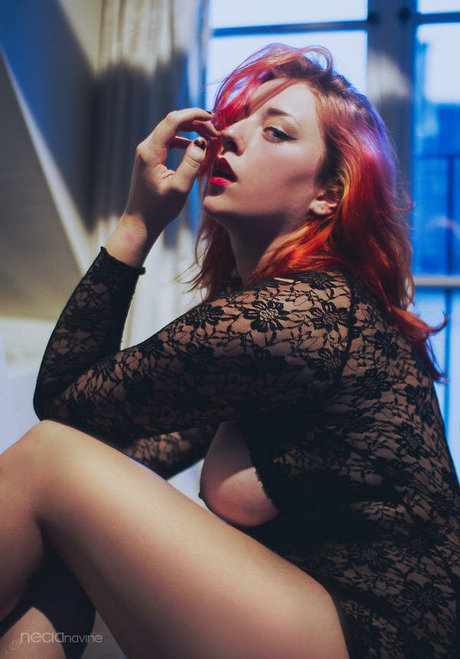 Necianavine model sex archive