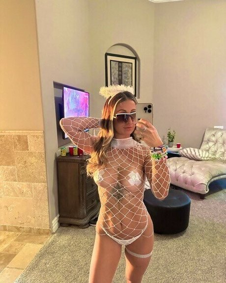 EDM Nurse sexy pornstar img