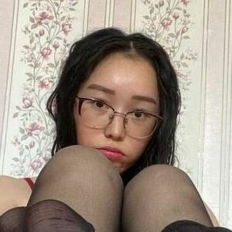 Tortoize porn actress picture