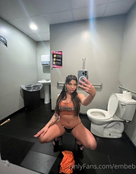 fitgirlyumi model porn photos