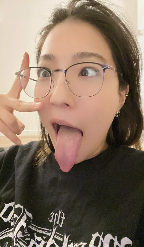 mayumanson model xxx photo