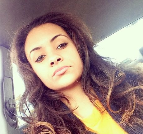 Nicole A Foster art star photo