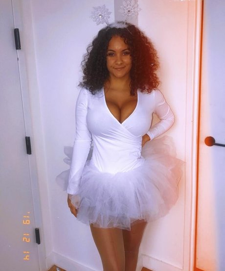 Nicole A Foster model adult images